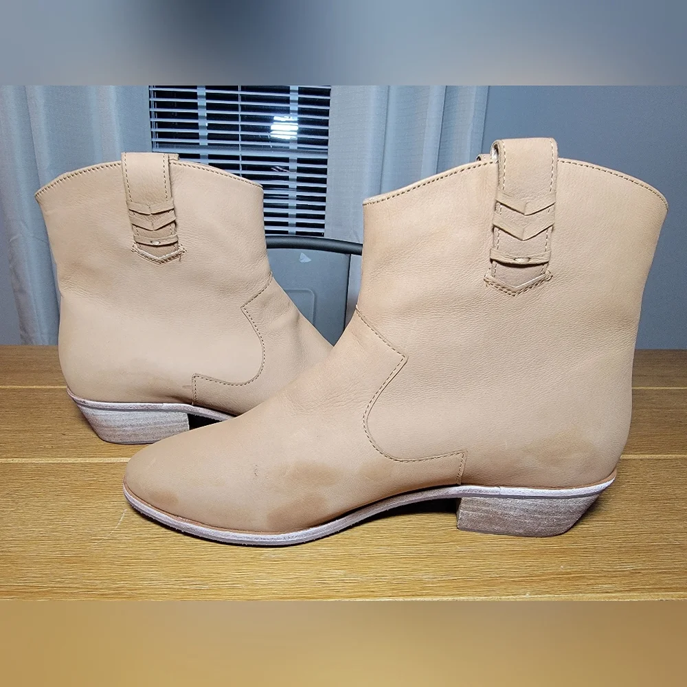 Jack Rogers Stella Pull On‎ Boot - Size 8.5